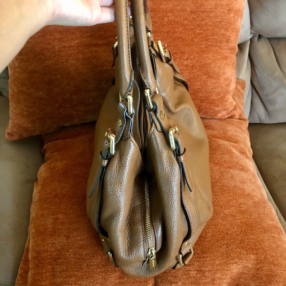 SOLD ❌Closet Clean up! MK handbag/shoulder bag 👜 - Picture 4 of 16